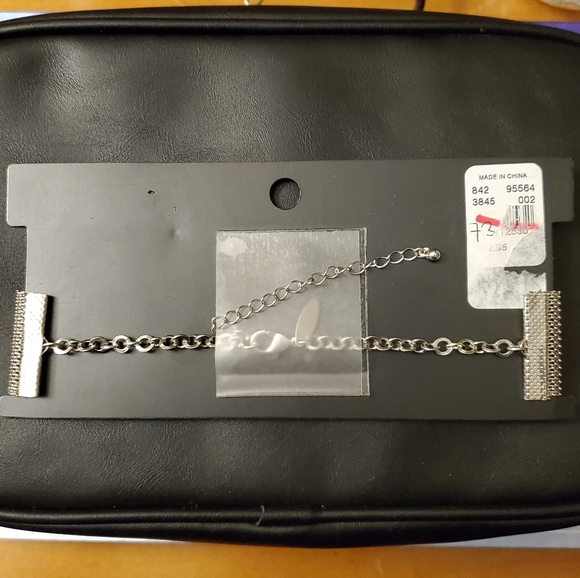 NWT Chain Choker - Picture 2 of 2